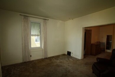 2004 Dixwell St, Davenport, IA 52802 - photo 7