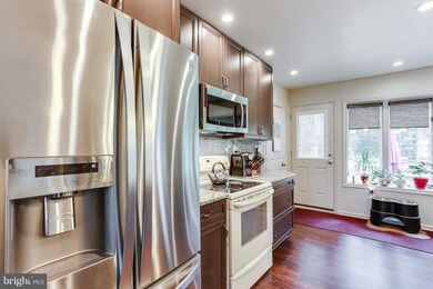 6209 Frontier Ct, Sykesville, MD 21784 - photo 5