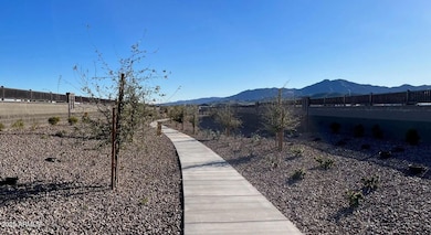 Estrella Crossing walking trail