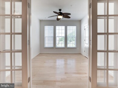 8611 Wintergreen Ct unit 307, Odenton, MD 21113 - photo 6