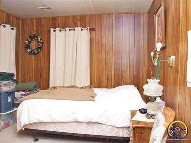 4212 SW 23rd St, Topeka, KS 66614 - photo 7