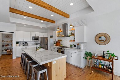 16-Kitchen