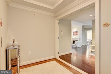 The Ritz-Carlton Residences, Baltimore, MD 21230 - photo 5