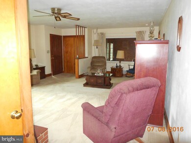 149 Dungadin Rd, Front Royal, VA 22630 - photo 4