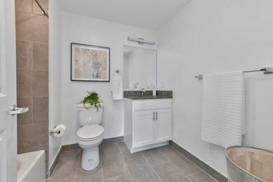 585 Essex St unit 516, Lynn, MA 01901 - photo 6