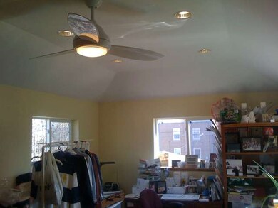 6147 N Sacramento Ave, Chicago, IL 60659 - photo 2