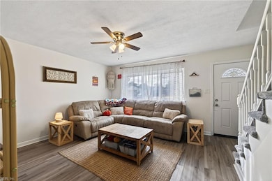 408 Coconut Ln, Virginia Beach, VA 23452 - photo 3