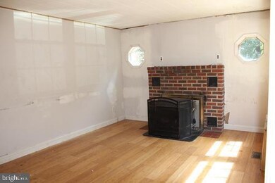 46160 Quatman Rd, Lexington Park, MD 20653 - photo 4