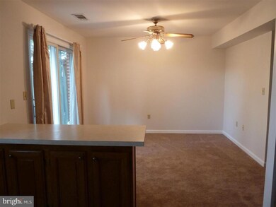 17934 Clubhouse Dr, Hagerstown, MD 21740 - photo 5