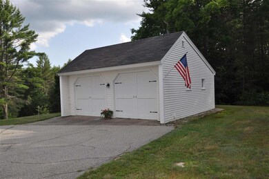 39 Sanborn Rd, Brookfield, NH 03872 - photo 3