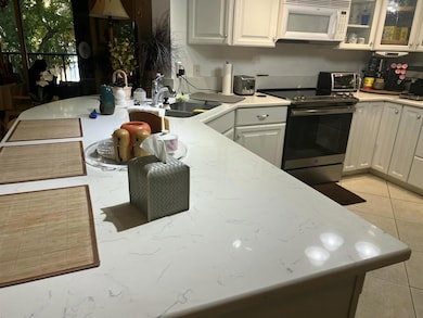 100 Scotia Dr unit 203, Hypoluxo, FL 33462 - photo 2