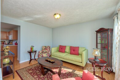 04 Sitting Room