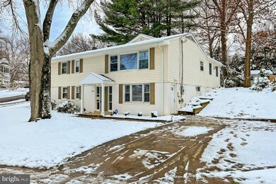 1109 Hillcrest Dr SW, Vienna, VA 22180 - photo 2