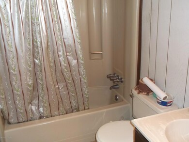 9869 Deerwood Dr, Tobyhanna, PA 18466 - photo 4