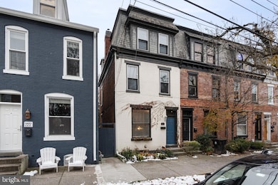 215 Muench St, Harrisburg, PA 17102 - photo 3