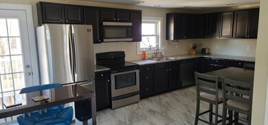 81 Winchester St, Portsmouth, NH 03801 - photo 3