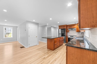 34 Maple St, Kingston, MA 02364 - photo 7