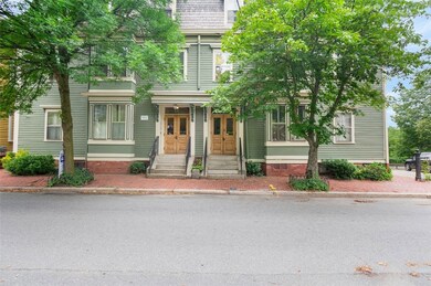 12 Benefit St unit 2, Providence, RI 02904 - photo 3