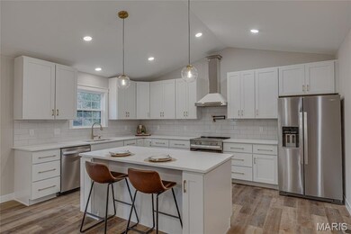 3383 Weatherby Ln, Farmington, MO 63640 - photo 2