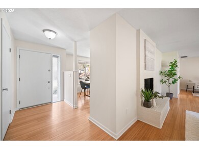 19250 SW Maree Ct, Lake Oswego, OR 97035 - photo 5