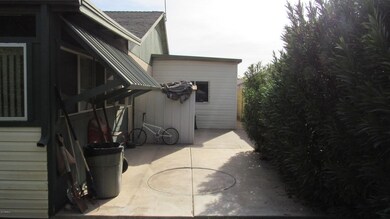 Back garage 3