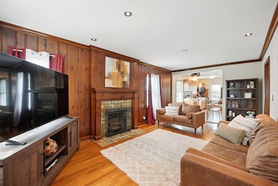 604 Richards Rd, Columbus, OH 43214 - photo 3