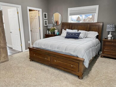 1305 26th St W, Williston, ND 58801 - photo 7