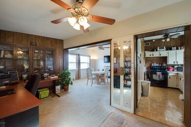 1247 Waverly St-Office