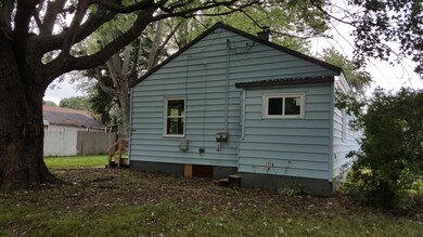 814 Kingsporte Ave, La Porte, IN 46350 - photo 3