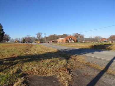 002 Hill Dairy Rd, Statesville, NC 28625 - photo 5