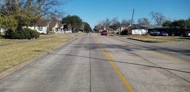 1406 4th St, Rosenberg, TX 77471 - photo 5