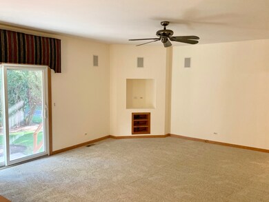 2104 Glacier Ct, Algonquin, IL 60102 - photo 7