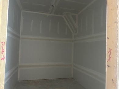 497 Hunters Crossing Dr, Sealy, TX 77474 - photo 5