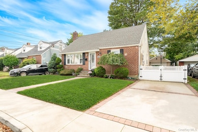 16 Downs Rd, Hempstead, NY 11550 - photo 3