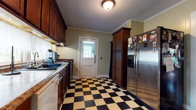 415 Elliott St, Shelbyville, TN 37160 - photo 7