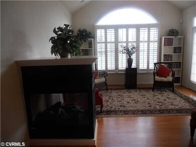 Other - Lovely Florida Room w/Vaulted Ceiling, Cus