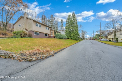 18 Pen-Y-bryn Dr, Scranton, PA 18505 - photo 3