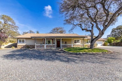 2155 El Faro Way, La Grange, CA 95329 - photo 2