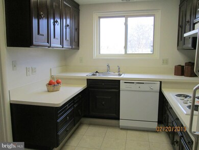 3594 Gleneagles Dr, Silver Spring, MD 20906 - photo 6