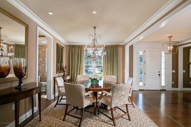 Beautiful Custom home in Sea-print-008-9