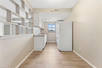 17703 Libby Rd unit 12, Maple Heights, OH 44137 - photo 6