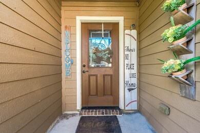 376 Henry St, Alvin, TX 77511 - photo 4