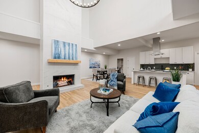 52 Legend Ln, Houston, TX 77024 - photo 4