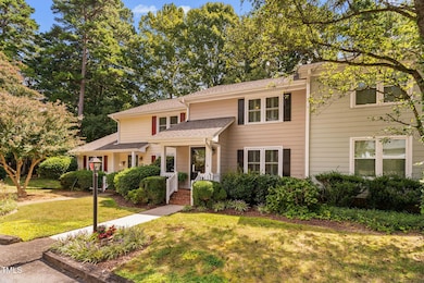 1524 Edgeside Ct, Raleigh, NC 27609 - photo 3