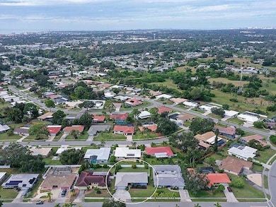 7440 Blaine Way, Sarasota, FL 34231 - photo 6