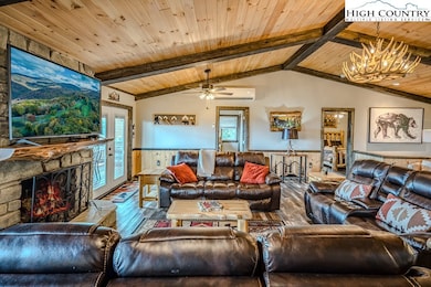 128 Hawthorn Rd, Beech Mountain, NC 28604 - photo 4