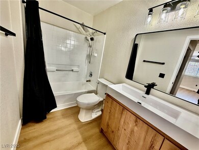 4730 E Craig Rd unit 2110, Las Vegas, NV 89115 - photo 3