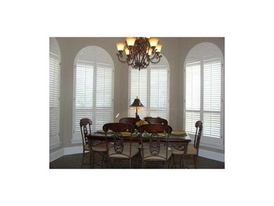 Breakfast Room. 15 x 15 breakfast room. Arched win