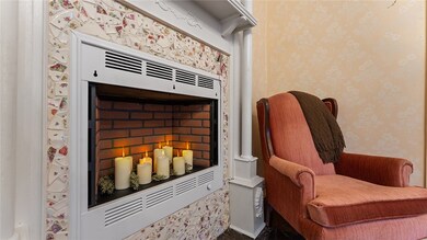 306 W Thurman St, Prairie Grove, AR 72753 - photo 6