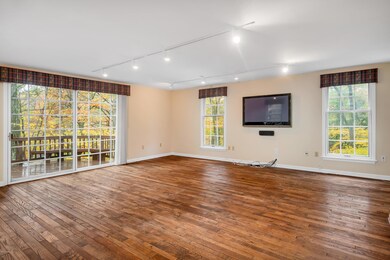 19 Old Stone Bridge Rd, Cos Cob, CT 06807 - photo 7